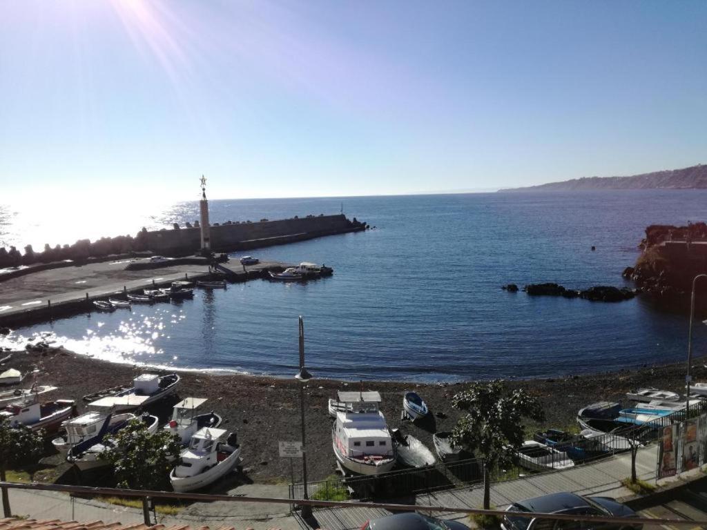 Da Alfio Apartment Acireale Bagian luar foto